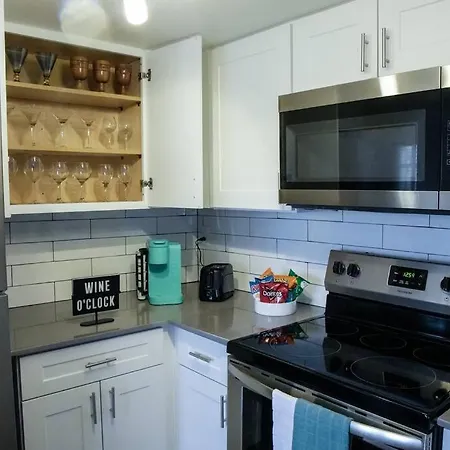 2 Bedroom Minutes From Las Vegas Strip And Airport